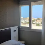 Dream Πανσιόν 4*